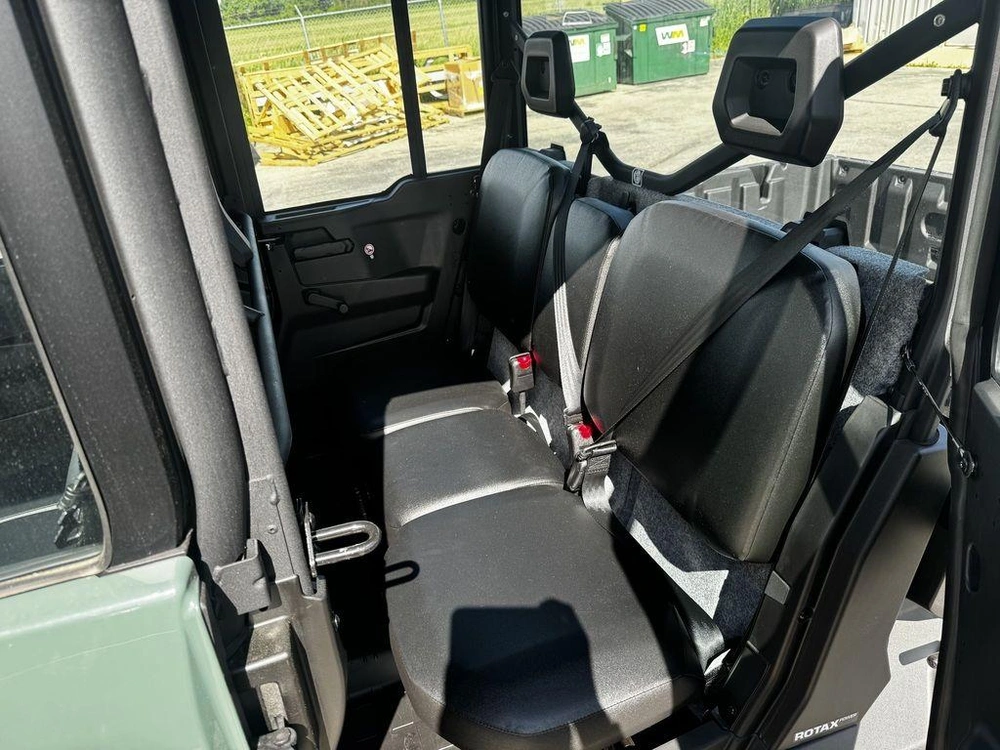 2026 Can-am Defender Max Dps Cab Hd10