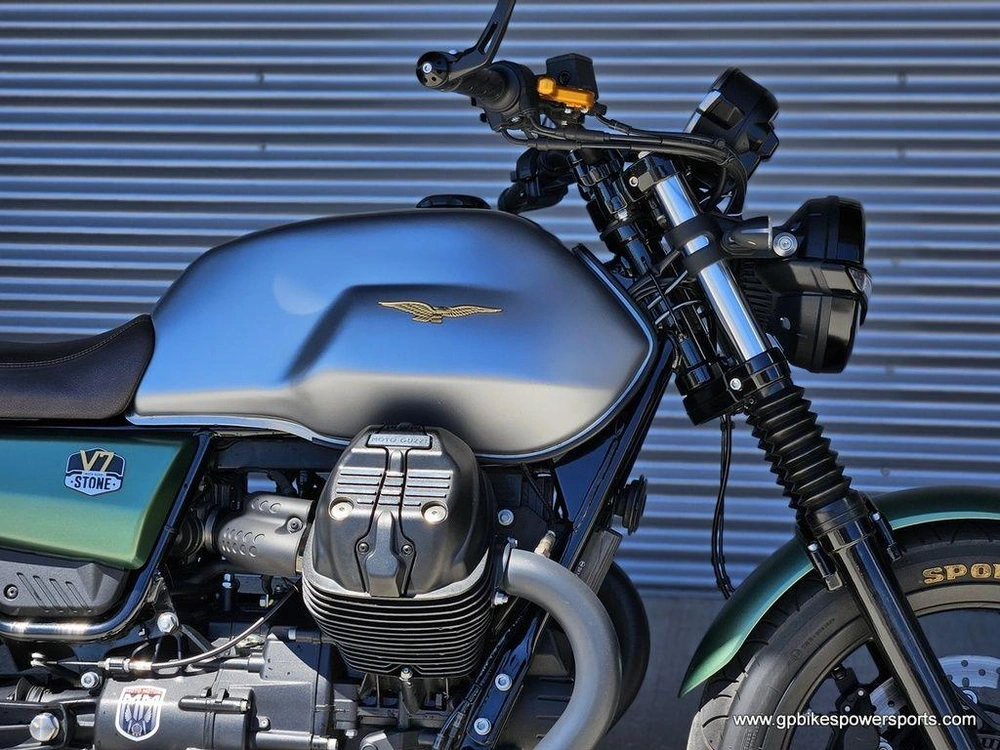 2021 Moto Guzzi V7 Stone Centenario E5