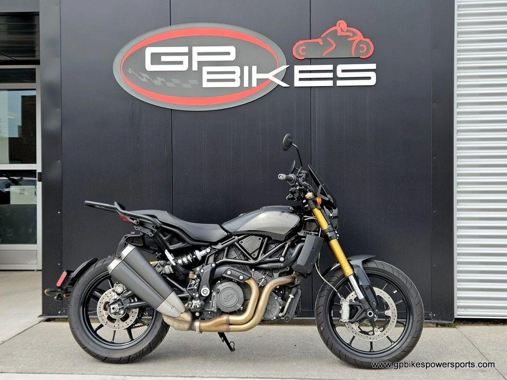 2019 Indian Motorcycle Ftr™ 1200 S Titanium Metallic Over Thunder Black Pearl