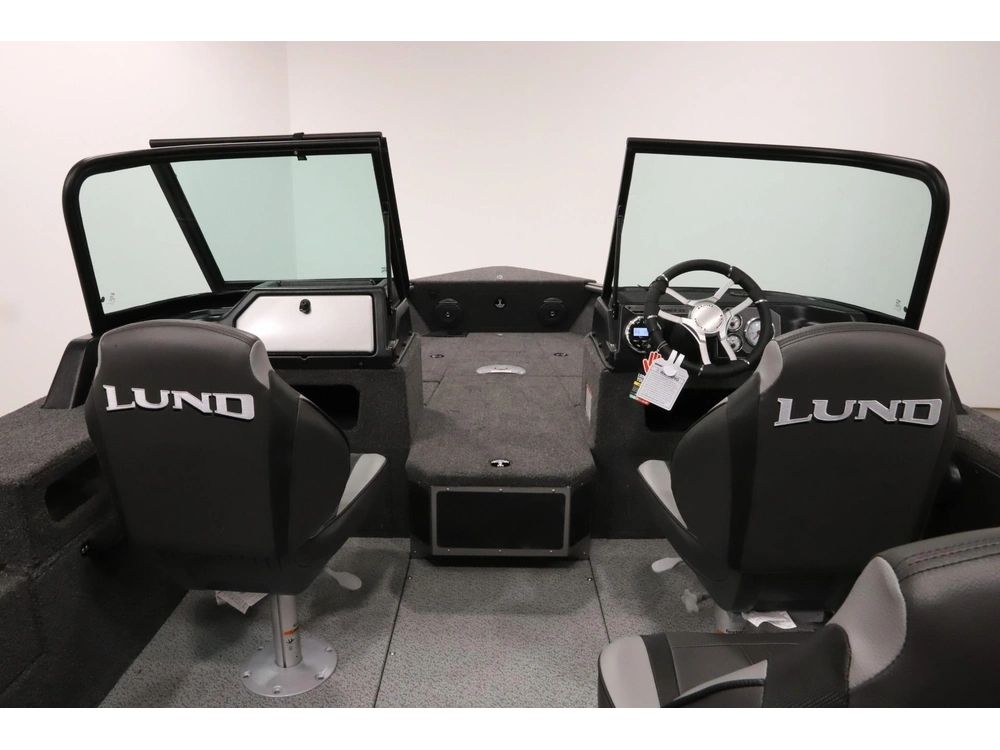 2026 Lund Boat Co 1875 Impact Xs alt