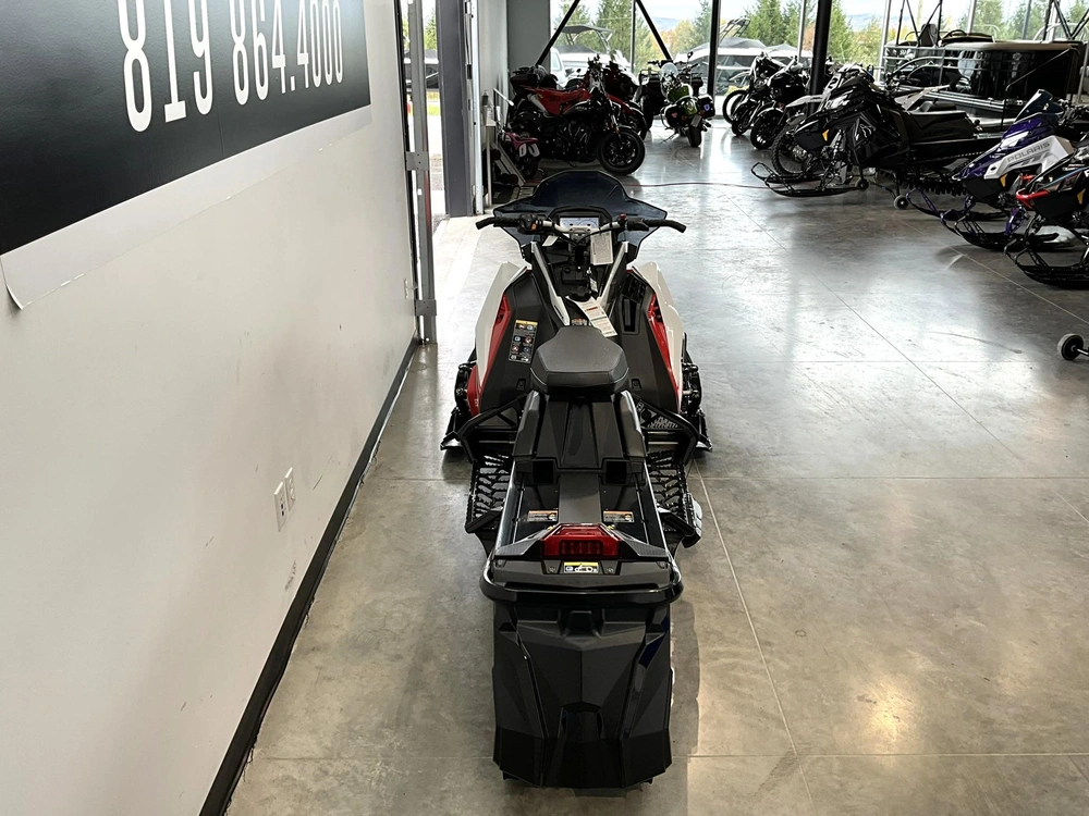 2027 Polaris 850 Indy Xc 137 alt