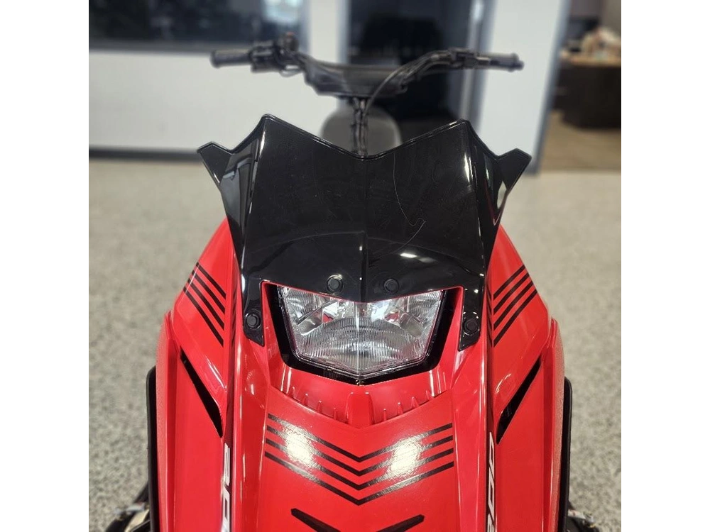 2027 Polaris Indy 200 Es