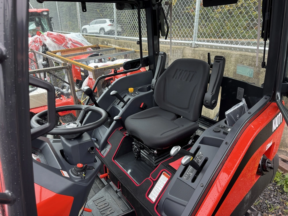 2027 Kioti Cs2530hcb alt