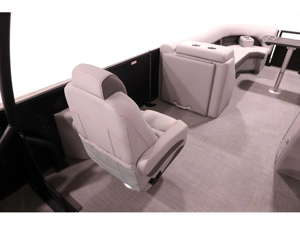 2024 Other 26l Stern Radius Top Deck With Slide alt