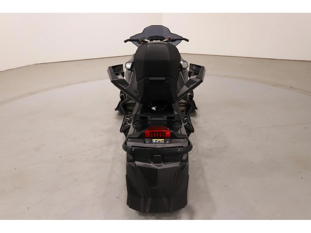 2024 Polaris 650 Indy Adventure 137 alt