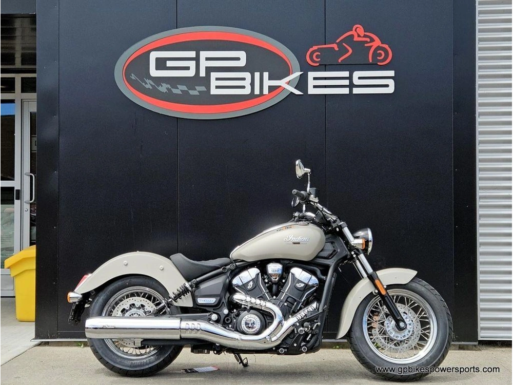 2025 Indian Motorcycle Scout® Classic Limited + Tech Silver Quartz Smoke