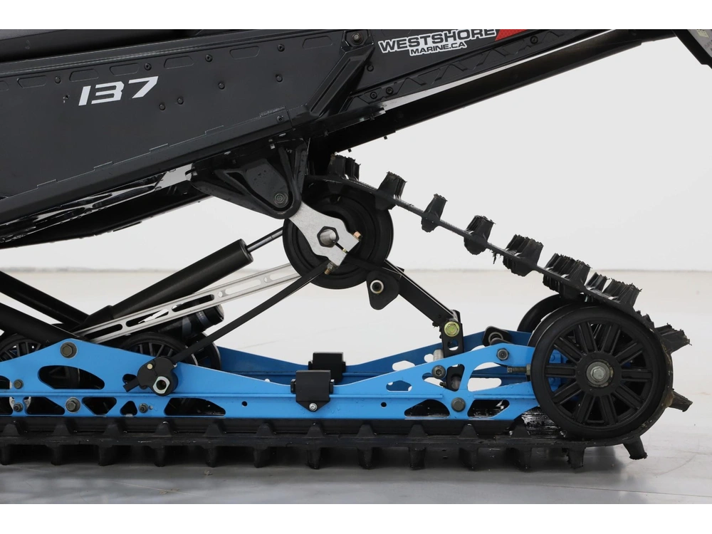 2024 Polaris 650 Indy Adventure 137 - Only 7 Miles alt