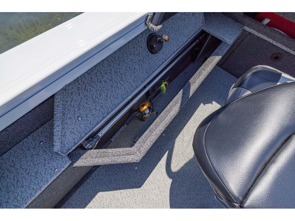 2027 Crestliner 1750 Fish Hawk Wt Jumpseat alt