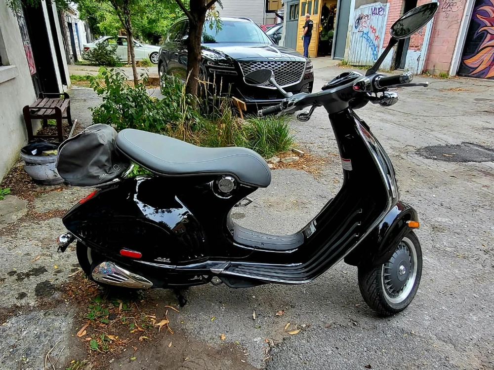 Vespa 946 150cc 2013 alt