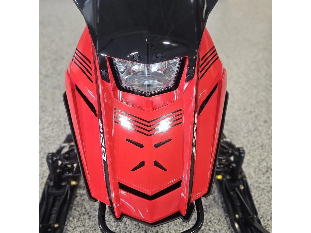 2027 Polaris Indy 200 Es