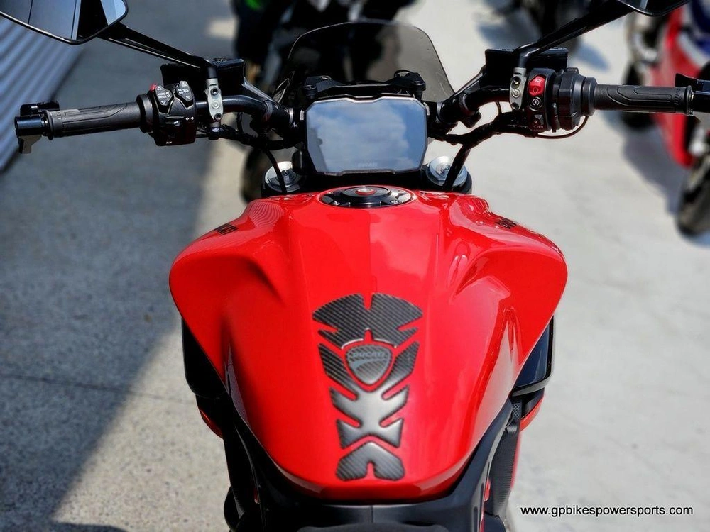 2024 Ducati Diavel V4 Red