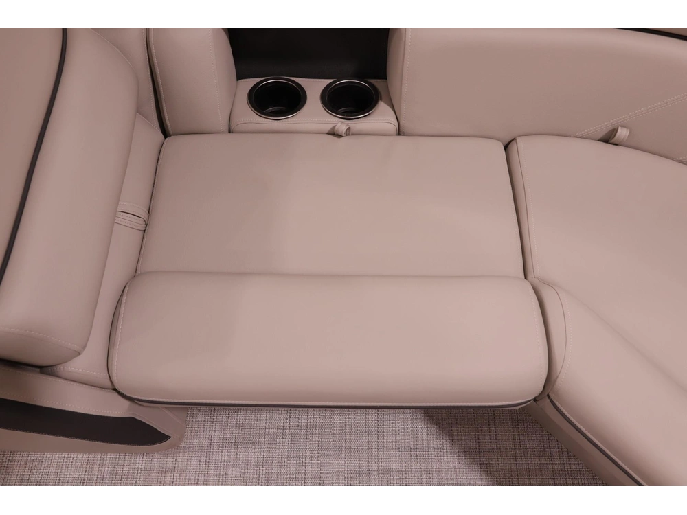 2023 Berkshire 22' Radius Pontoon W/ 90hp - Easy Financing alt