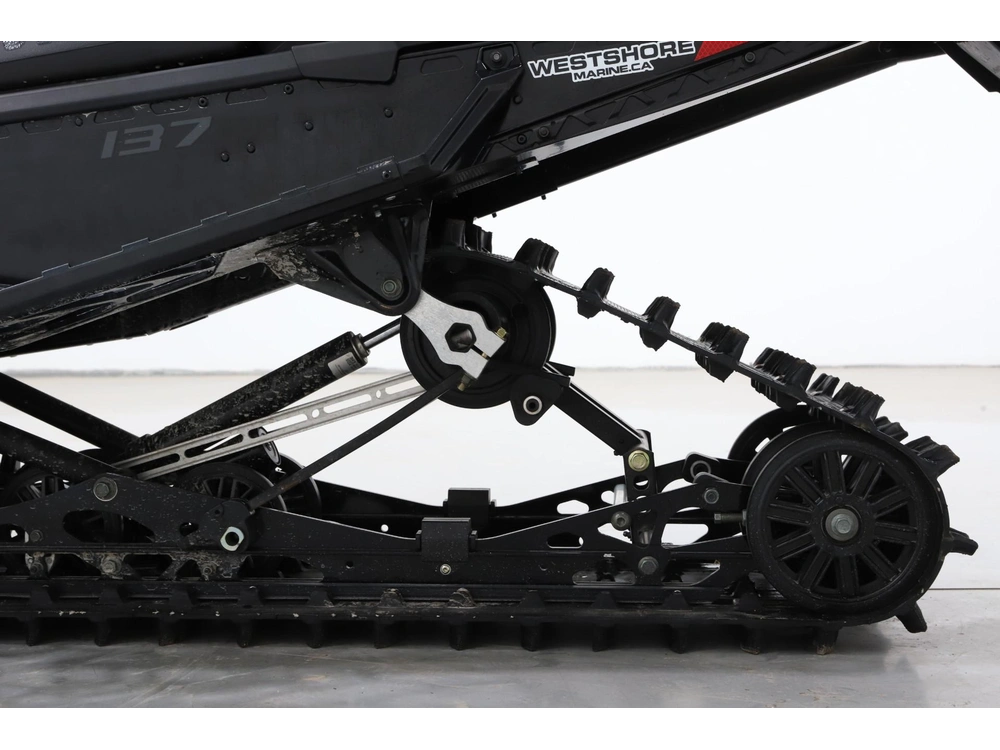 2024 Polaris Prostar S4 Indy Adventure 137 alt