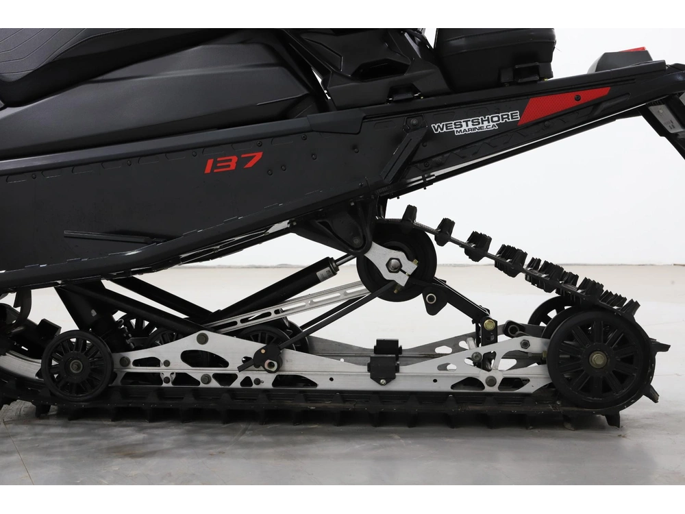 2025 Polaris Prostar S4 Indy Adventure 137 alt