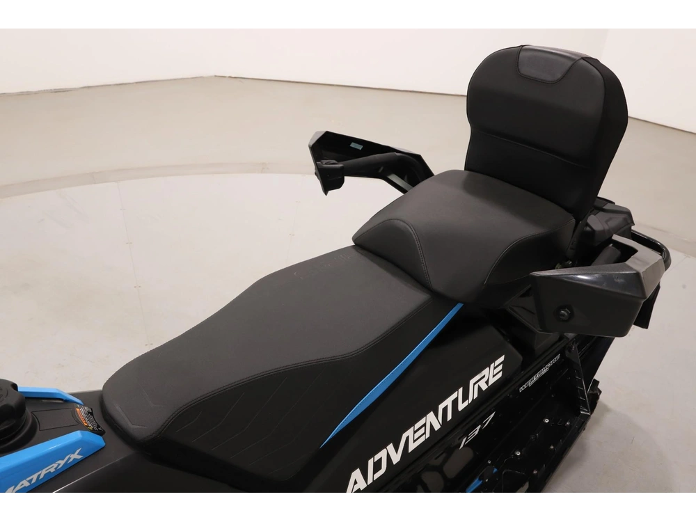 2024 Polaris 650 Indy Adventure 137 alt
