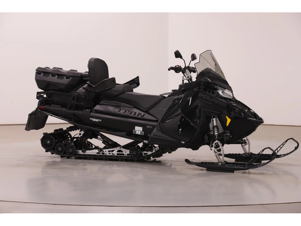 2027 Polaris Prostar Titan Adventure Ultimate 1.55 alt