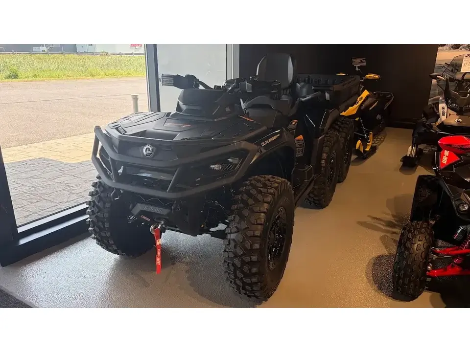 Can-Am OUTLANDER MAX 6X6 BACK 1000R  2027
