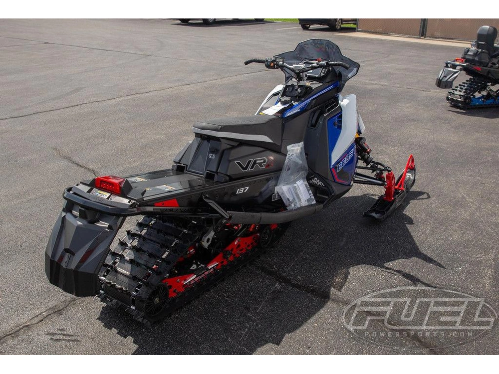 2027 Polaris Patriot Boost Indy Vr1 137 Dynamix Polaris Blue Metallic / White Lightning alt