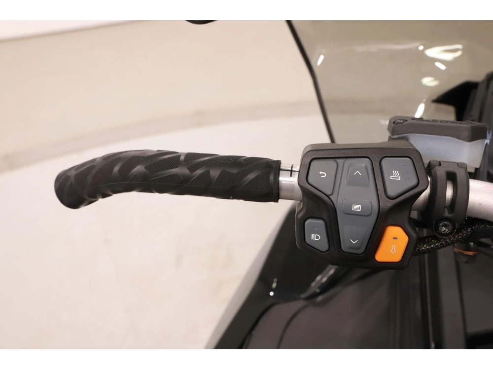 2027 Polaris Prostar Titan Adventure Ultimate 1.55 alt