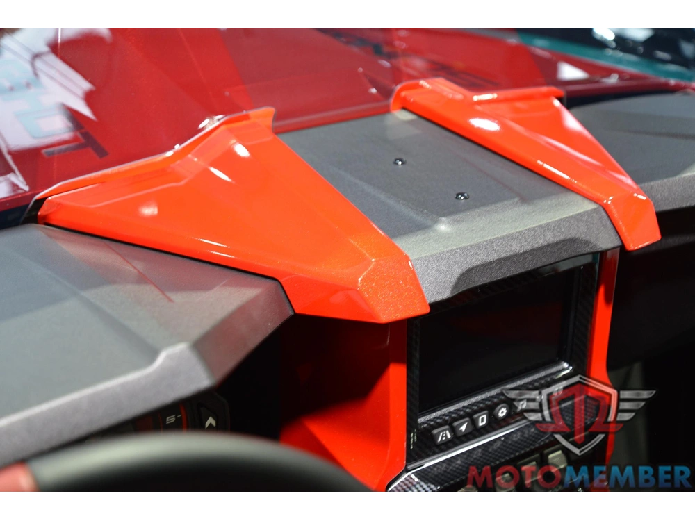2025 Slingshot 10th Anniversary Autodrive alt
