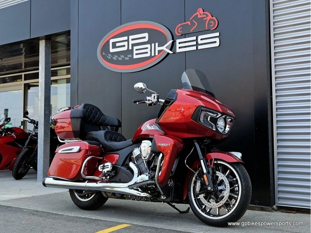 2024 Indian Motorcycle Pursuit® Limited Sunset Red Metallic
