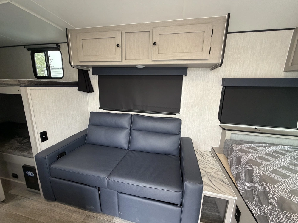 Coachmen Apex Nano 184bh 2026