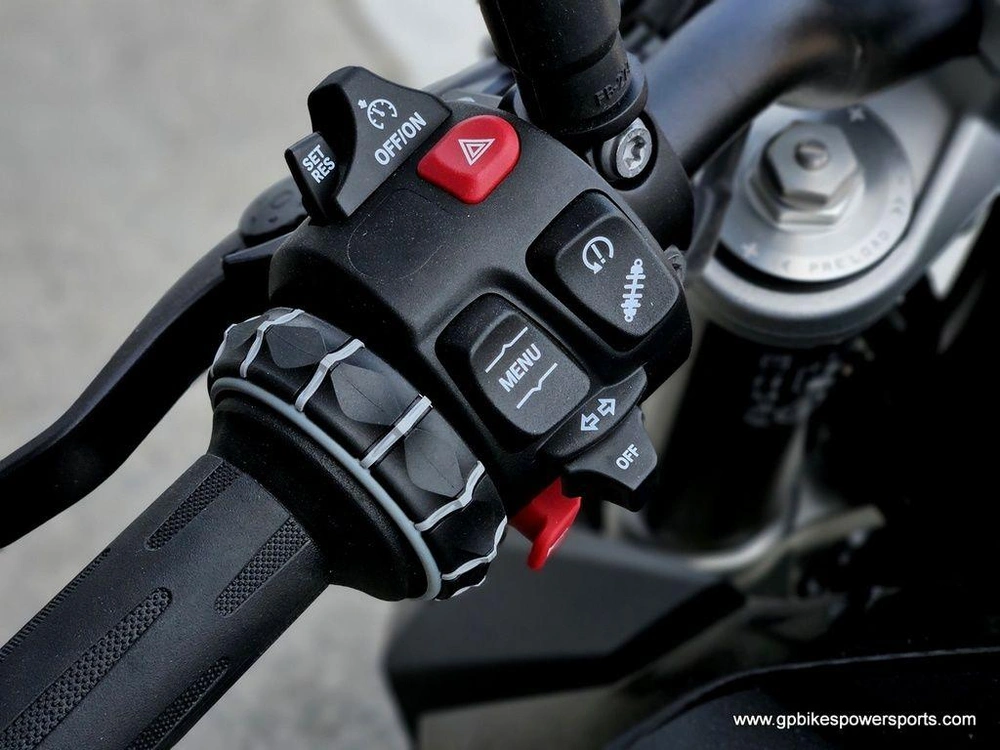 2026 Bmw F 900 R Triple Black