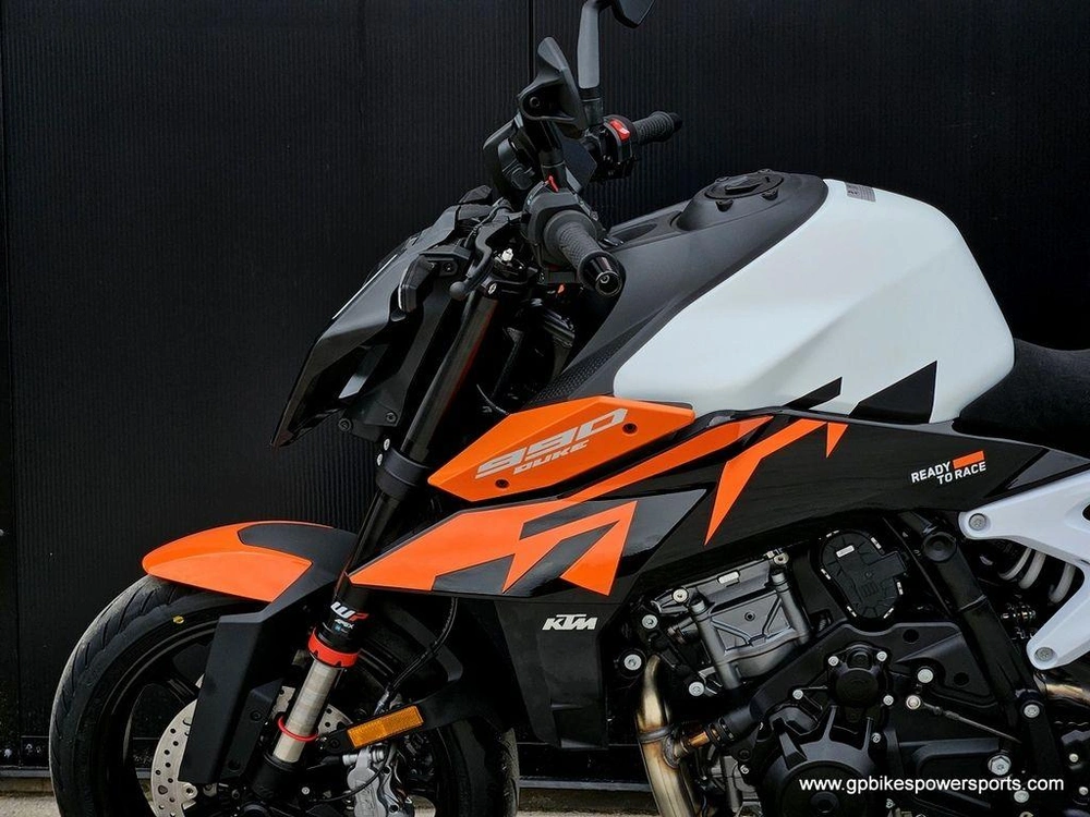 2027 Ktm 990 Duke