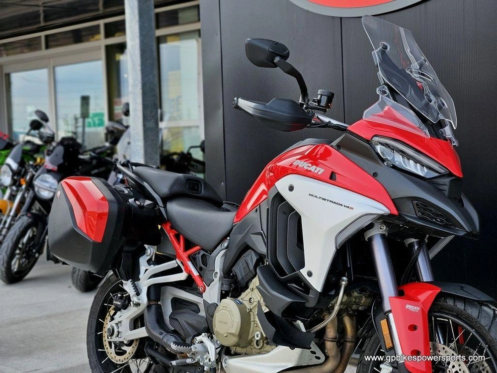 2024 Ducati Multistrada V4 S Travel & Radar Red