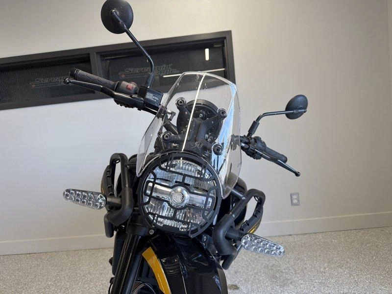2025 Royal Enfield Himalayan 450 alt