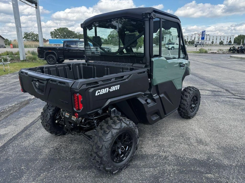 2026 Can-am Defender Dps Cab Hd9 Compass Green