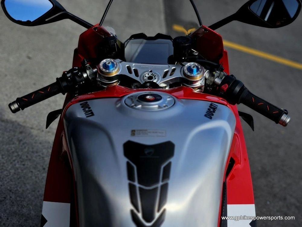 2023 Ducati Panigale V4 R Ducati Red