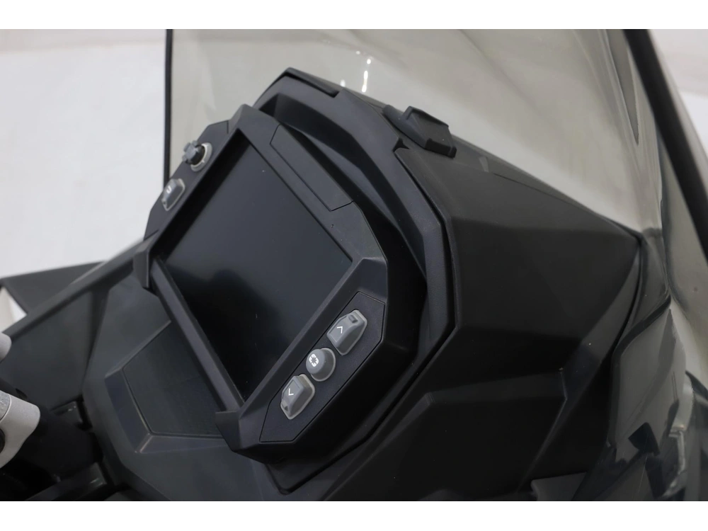 2024 Polaris 650 Indy Adventure 137 alt