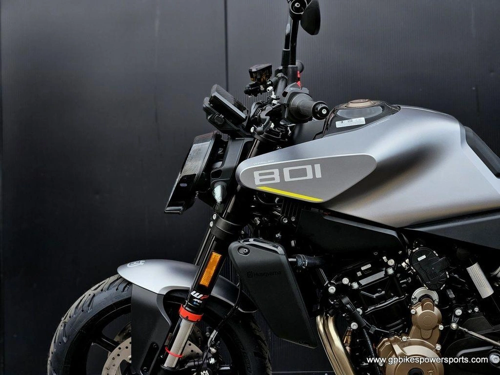 2025 Husqvarna Vitpilen 801
