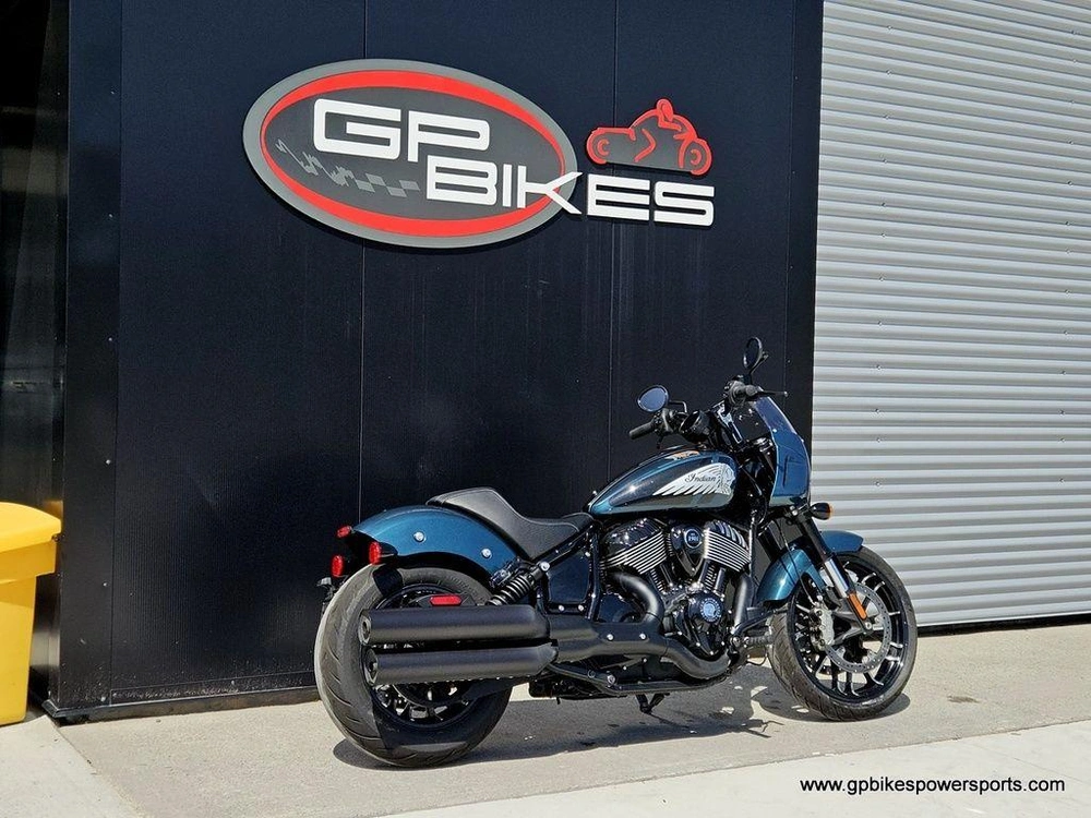 2025 Indian Motorcycle Sport Chief Cascade Green Metallic
