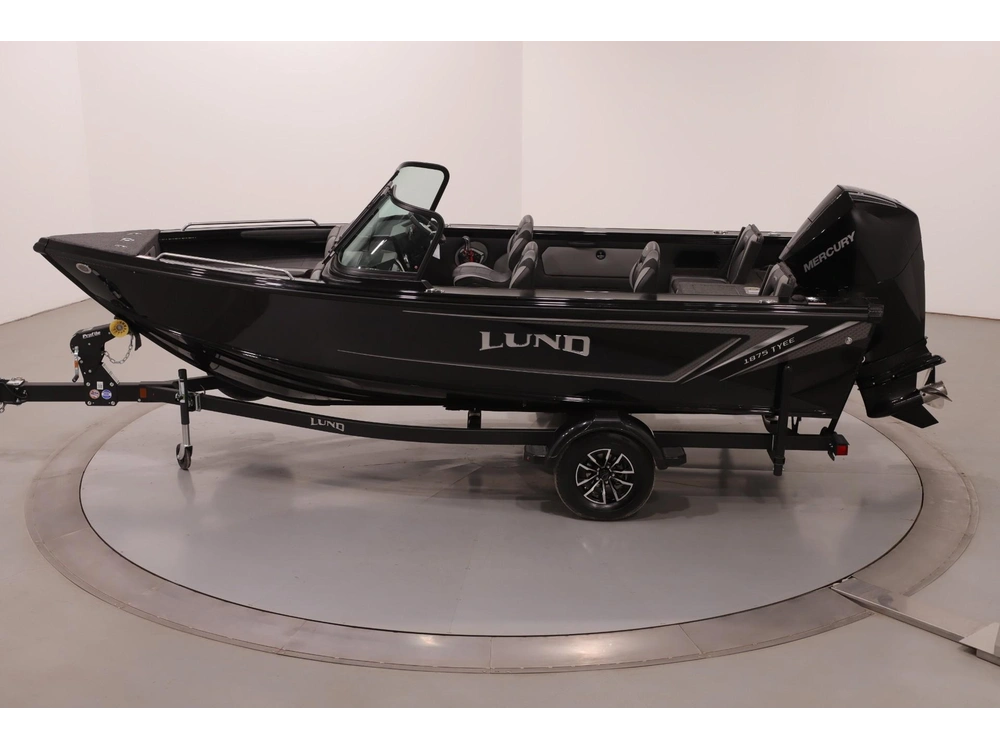 2026 Lund Boat Co 1875 Tyee alt