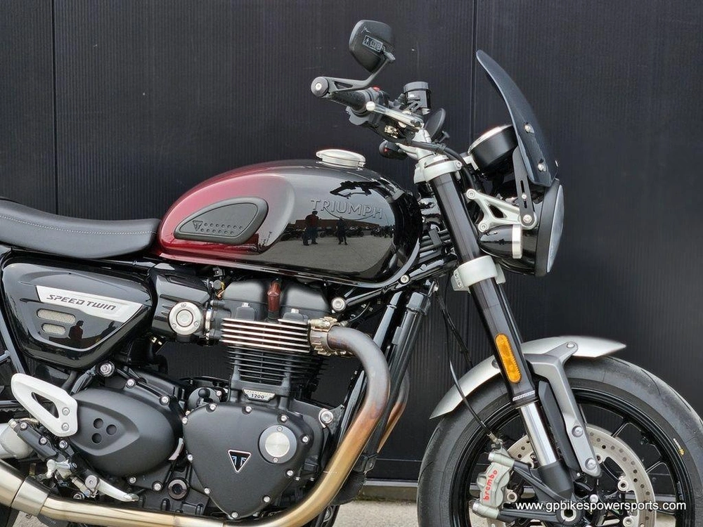 2024 Triumph Speed Twin 1200 Stealth Edition