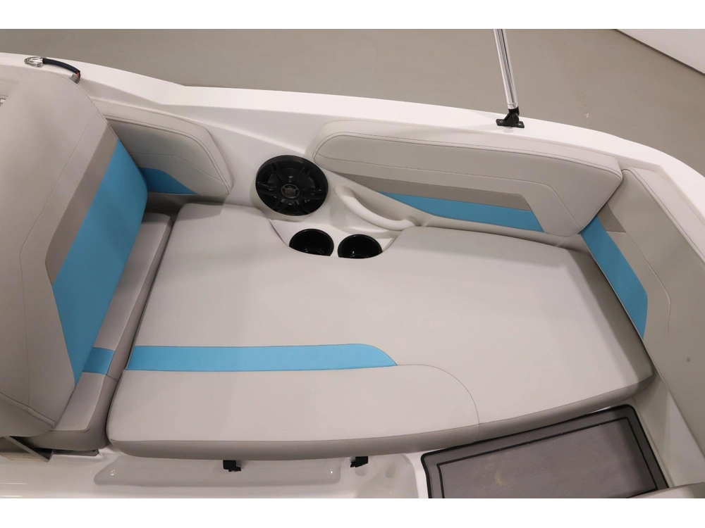 2026 Hurricane Ss185-ob Base Model alt