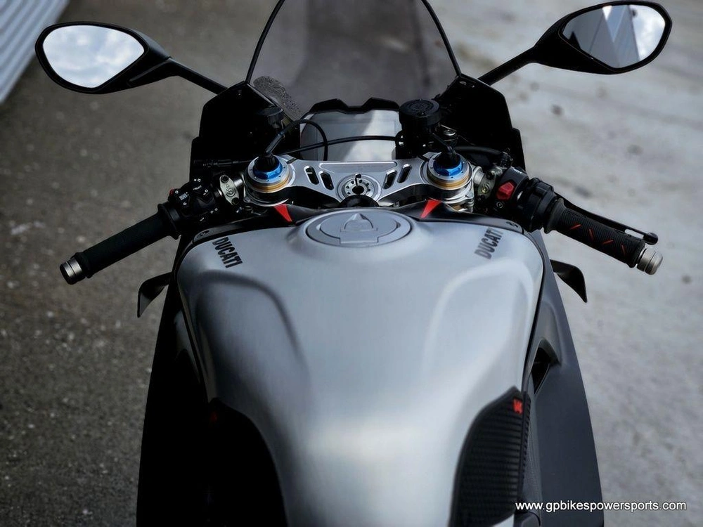 2023 Ducati Panigale V4 Sp2 Winter Test Livery