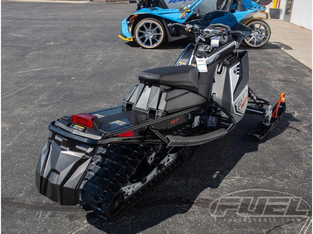 2027 Polaris 650 Indy Sp 137 White Lightning / Gloss Black / Orange Burst alt