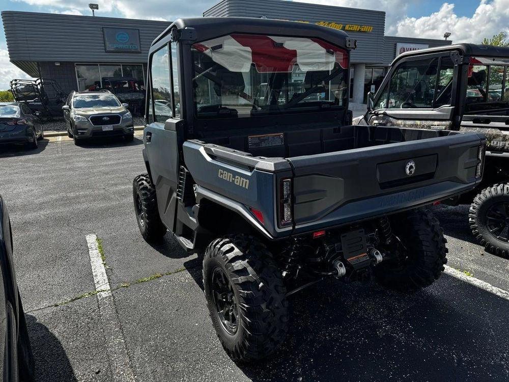 2026 Can-am Defender Xt Cab Hd11