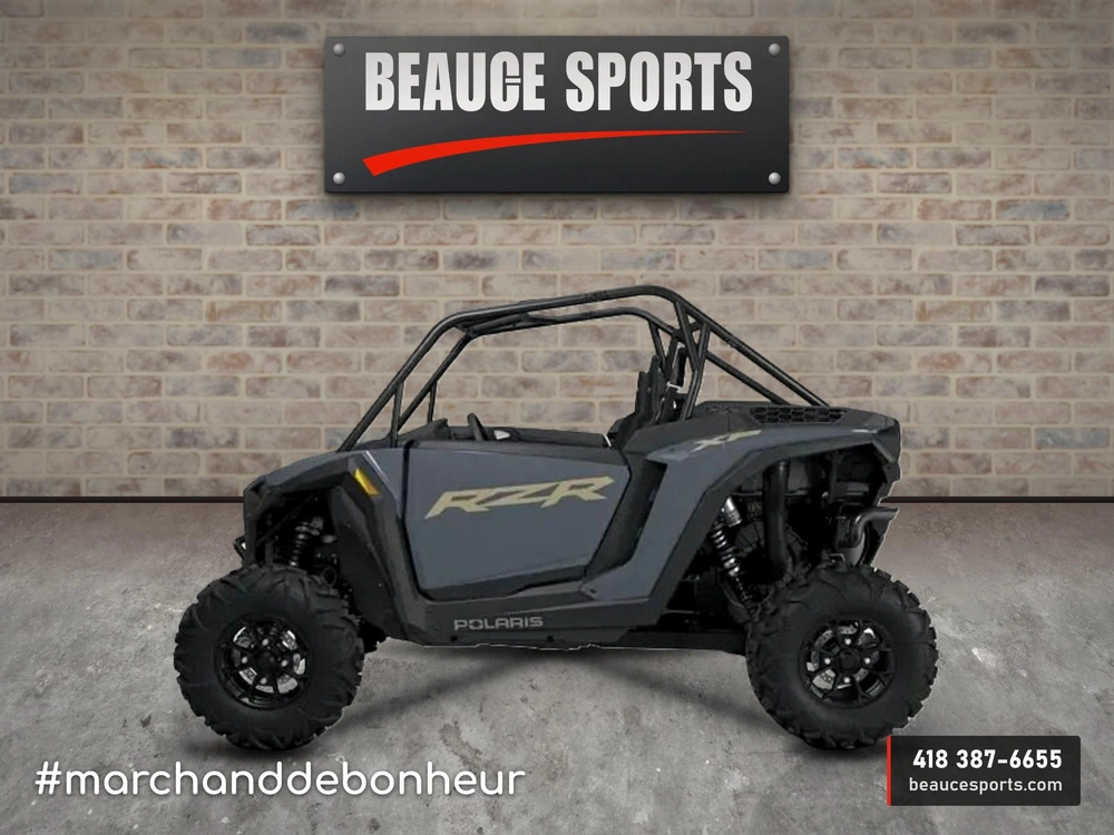 2027 Polaris Rzr Xp Sport - Stealth Gray Utv Sport Sentier Performance Vitesse Suspension Longue 2 Places Terrain Ouvert Pleine Grandeur Adrénaline Maverick Talon Yxz Krx Zforce alt