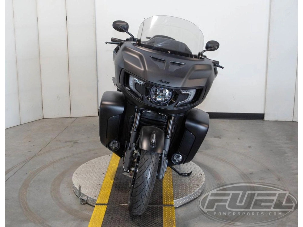 2025 Indian Motorcycle Pursuit® Dark Horse® 112 W/powerband Audio Black Smoke alt