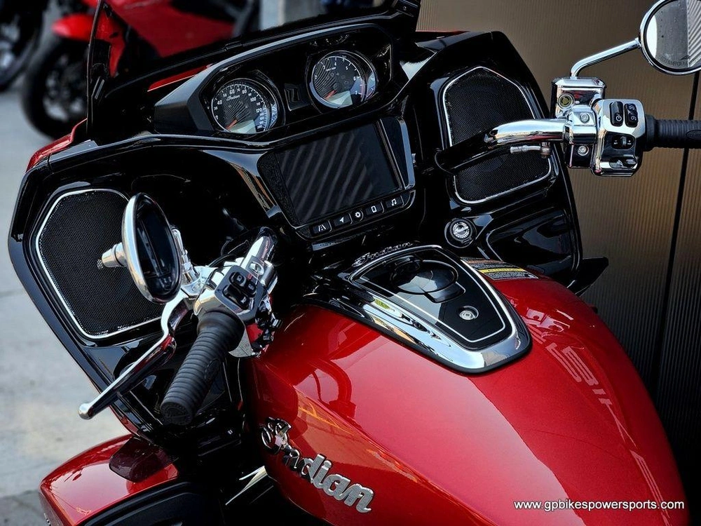 2024 Indian Motorcycle Pursuit® Limited Sunset Red Metallic