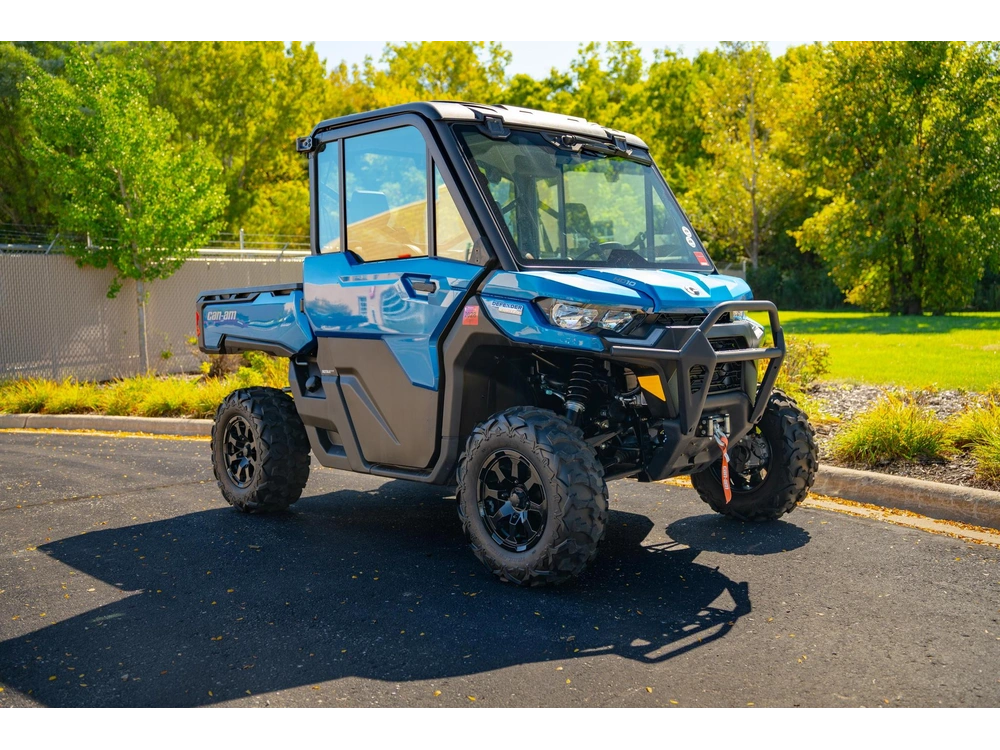 2022 Can-am Defender Limited Cab Hd10
