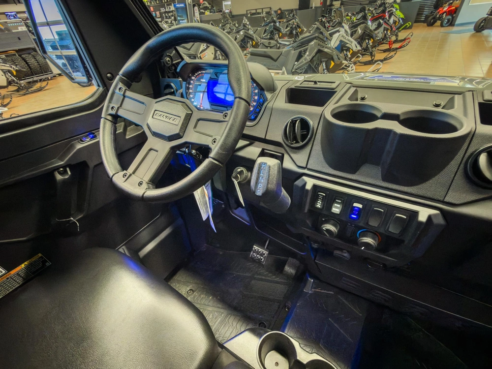 2027 Polaris Ranger Xp 1000 Cab alt