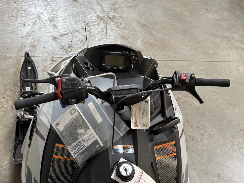 2026 Polaris 550 Voyageur Lxt Es