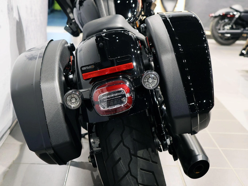 2025 Harley-davidson Low Rider St Fxlrst alt