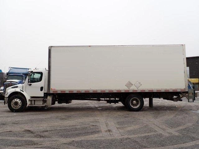 Freightliner M2106 2019