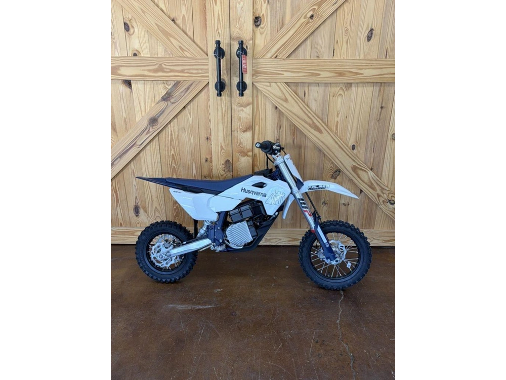 2027 Husqvarna Ee5